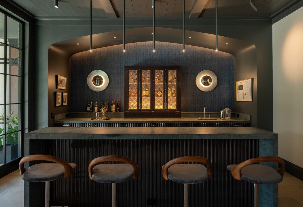 2023 WARE Guest House Bar 01